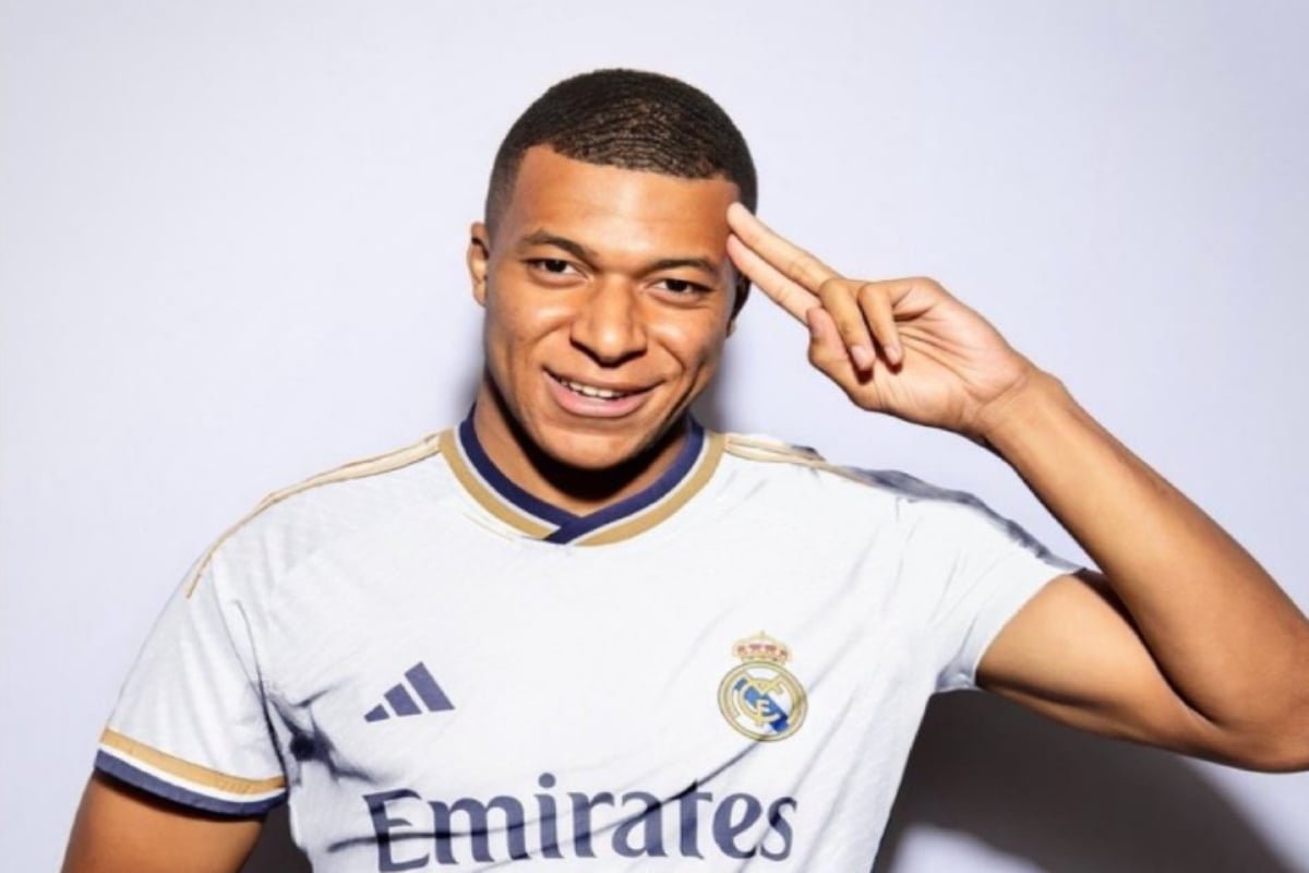 Maillot Real Madrid Signé Kylian Mbappé – Adidas Taille L, Neuf Sans Boîte